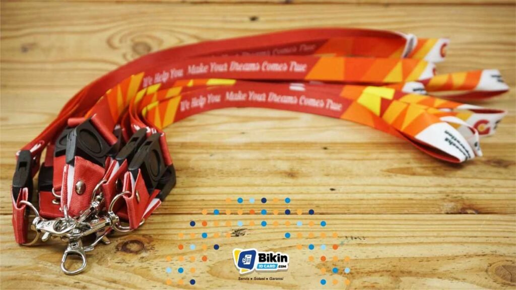 contoh lanyard merahhelp you contoh lanyard merahhelp you