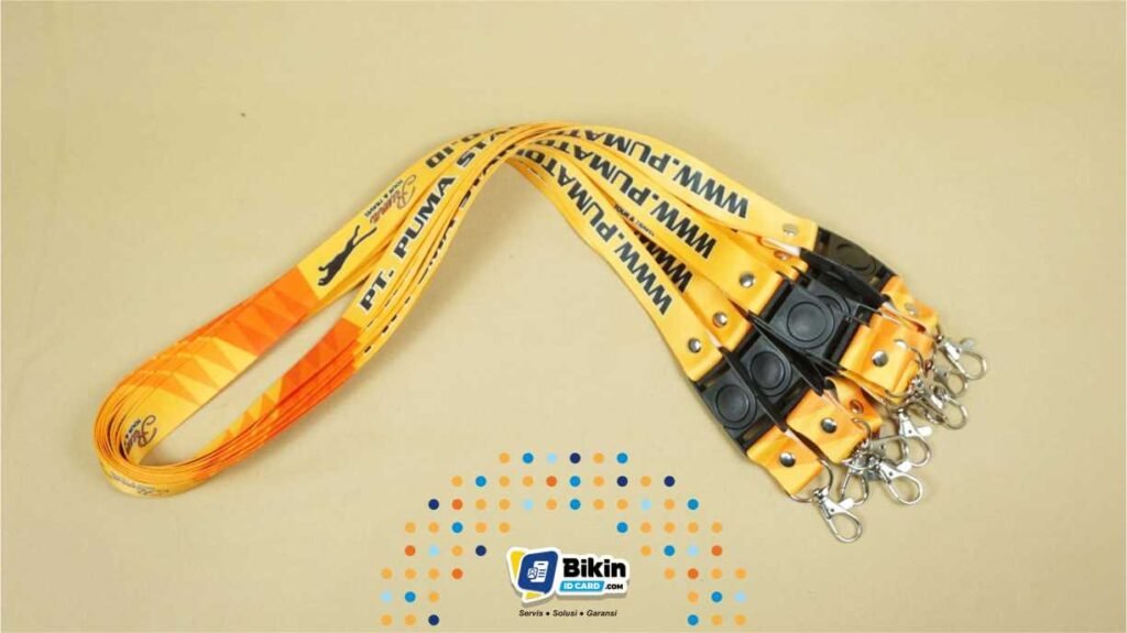 contoh lanyard printing puma