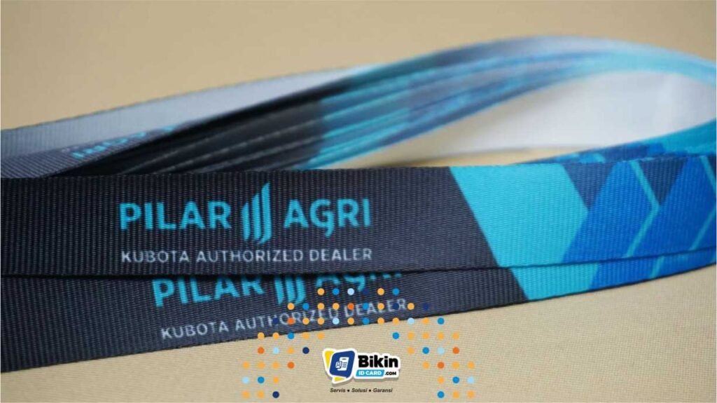 contoh lanyard terdekat pilar